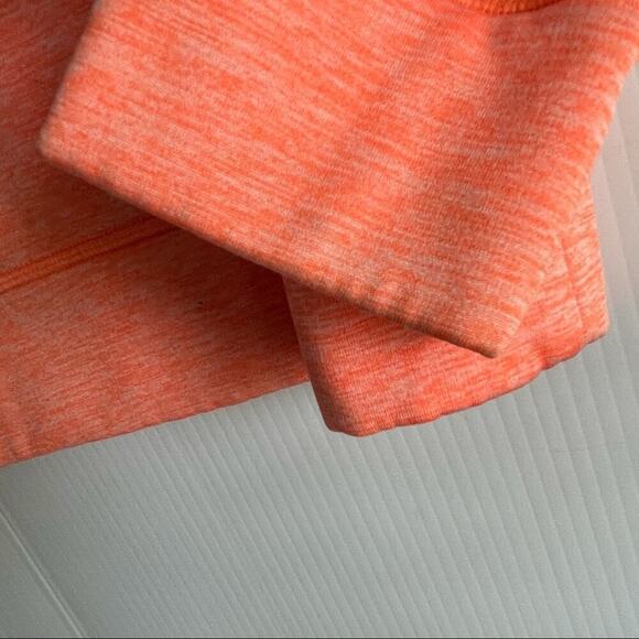 Under Armour Sweatshirt orange hooded / hoodie - Picture 3 of 7